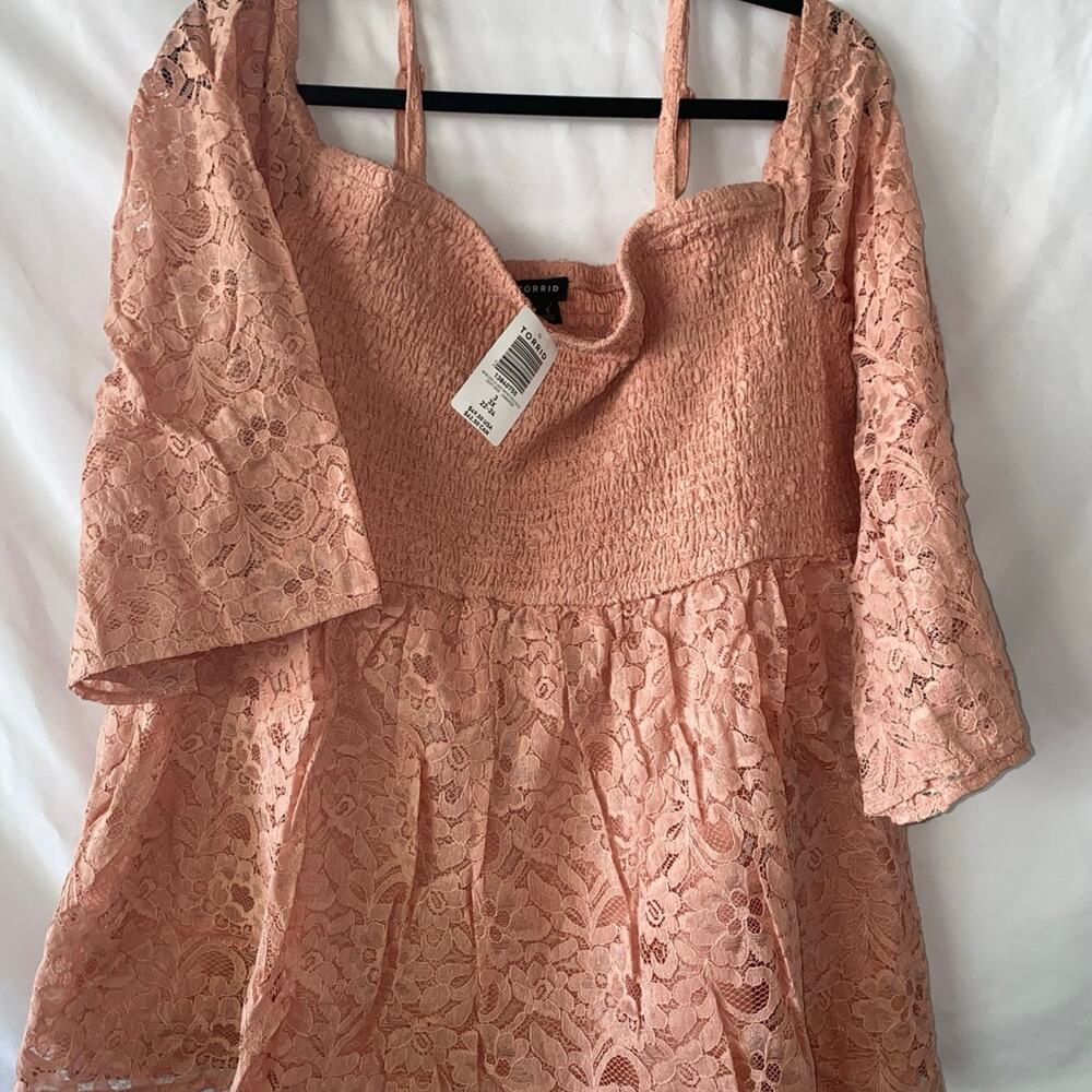 Torrid Plus Size 3‎ Blush Cold Shoulder Lace Top Smocked